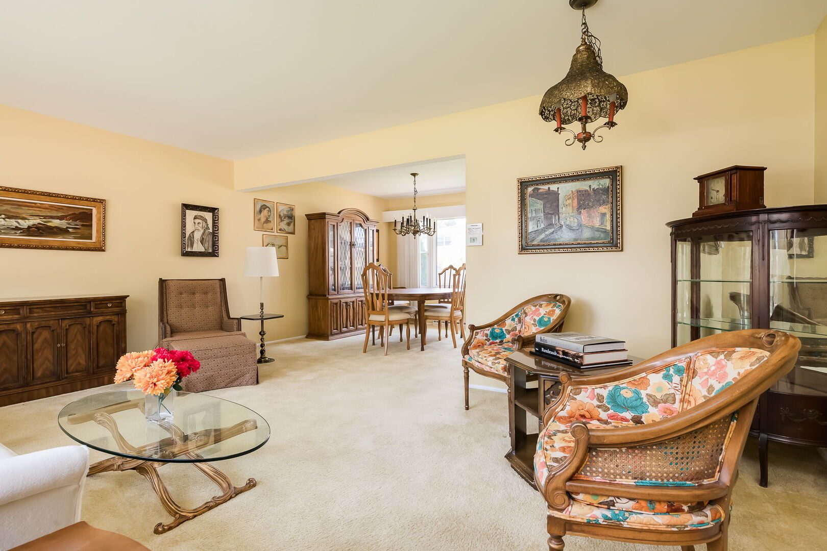 856 S Stratford Avenue, Elmhurst, IL 60126