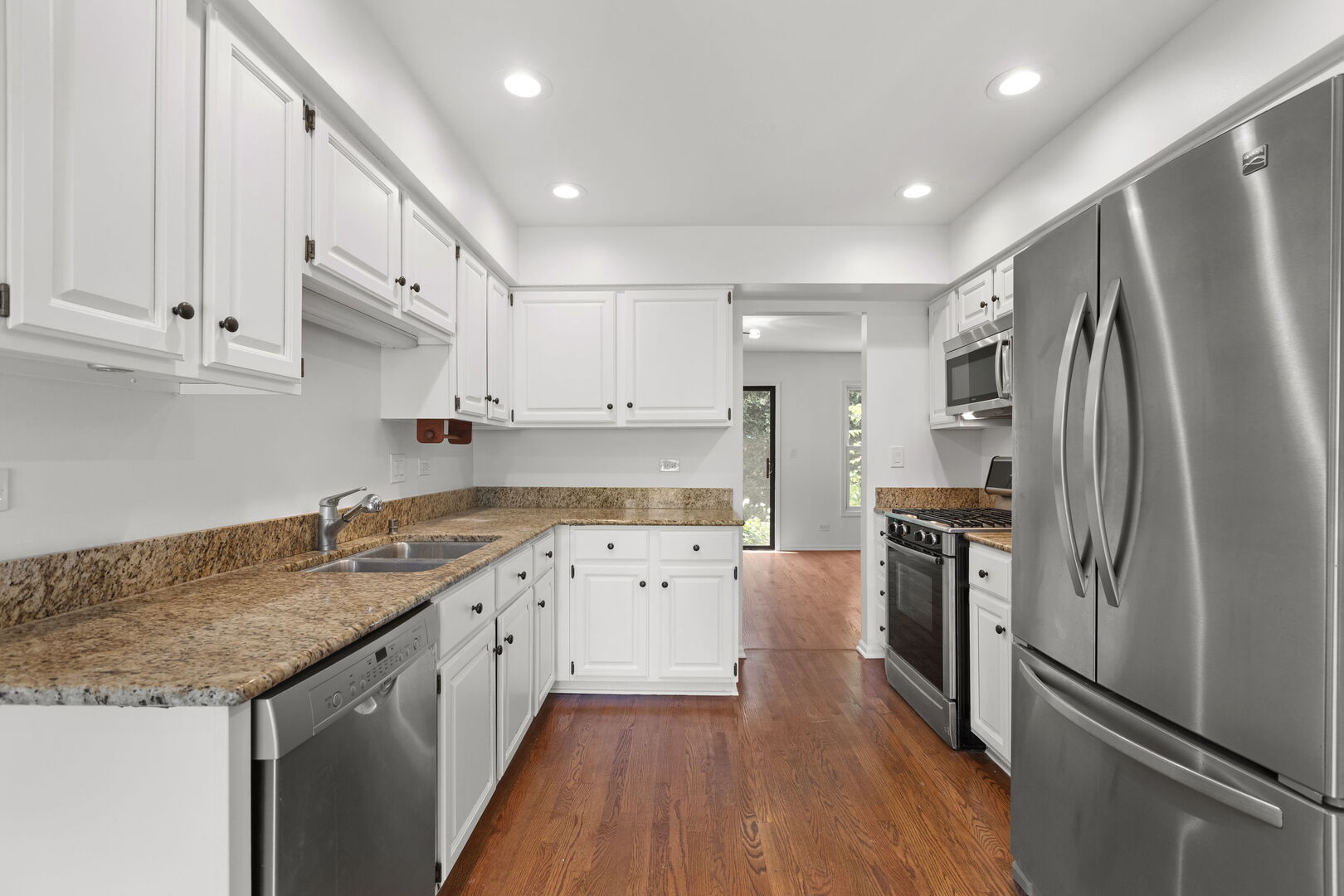 234 W Grant Village Street, Hinsdale, IL 60521