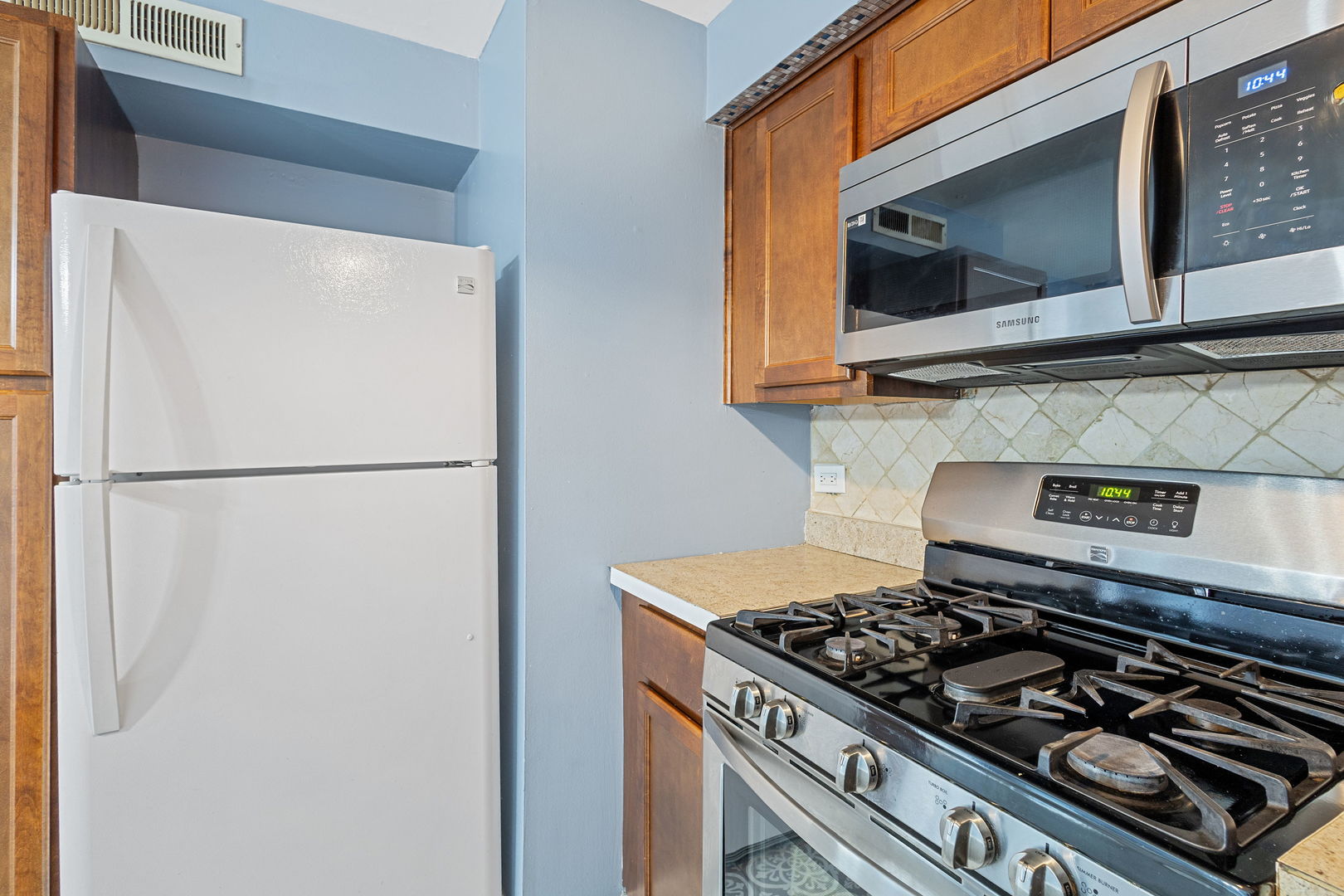 11102 S 84th Avenue #3B, Palos Hills, IL 60465