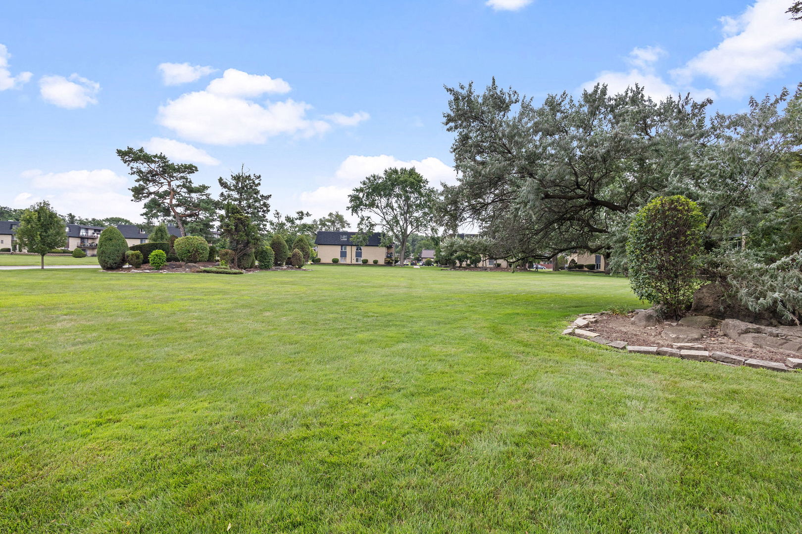 11102 S 84th Avenue #3B, Palos Hills, IL 60465