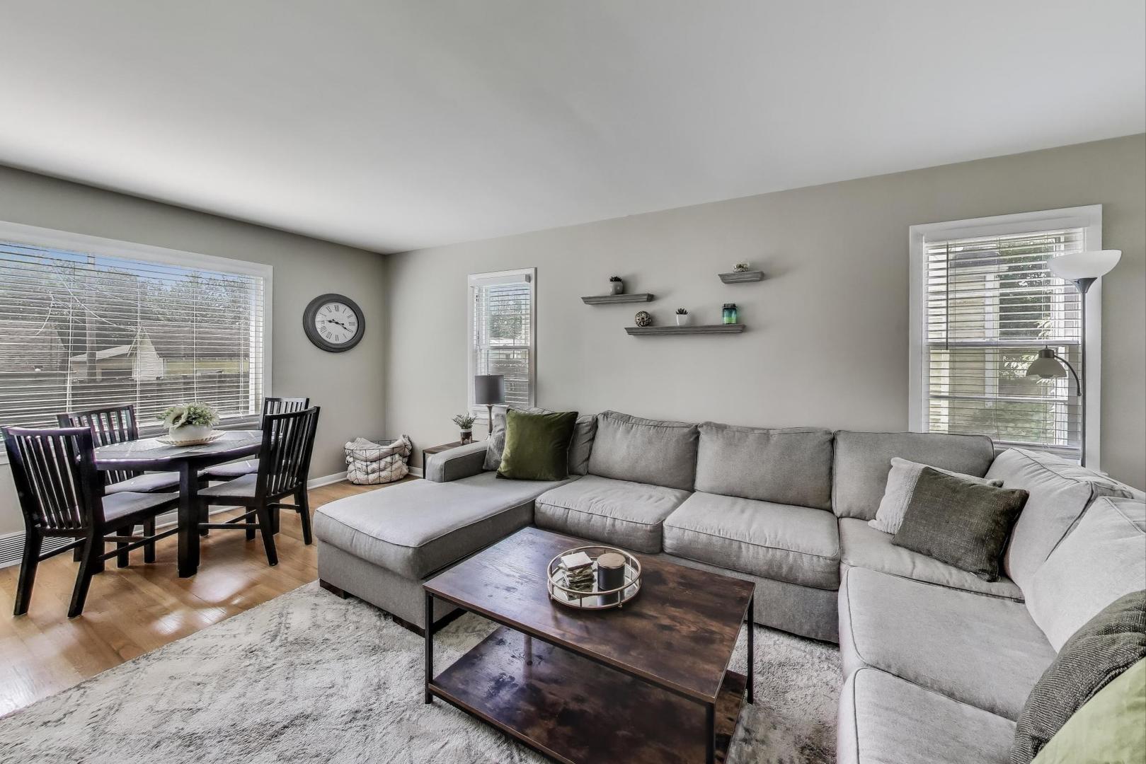 1010 Elm Street, St. Charles, IL 60174
