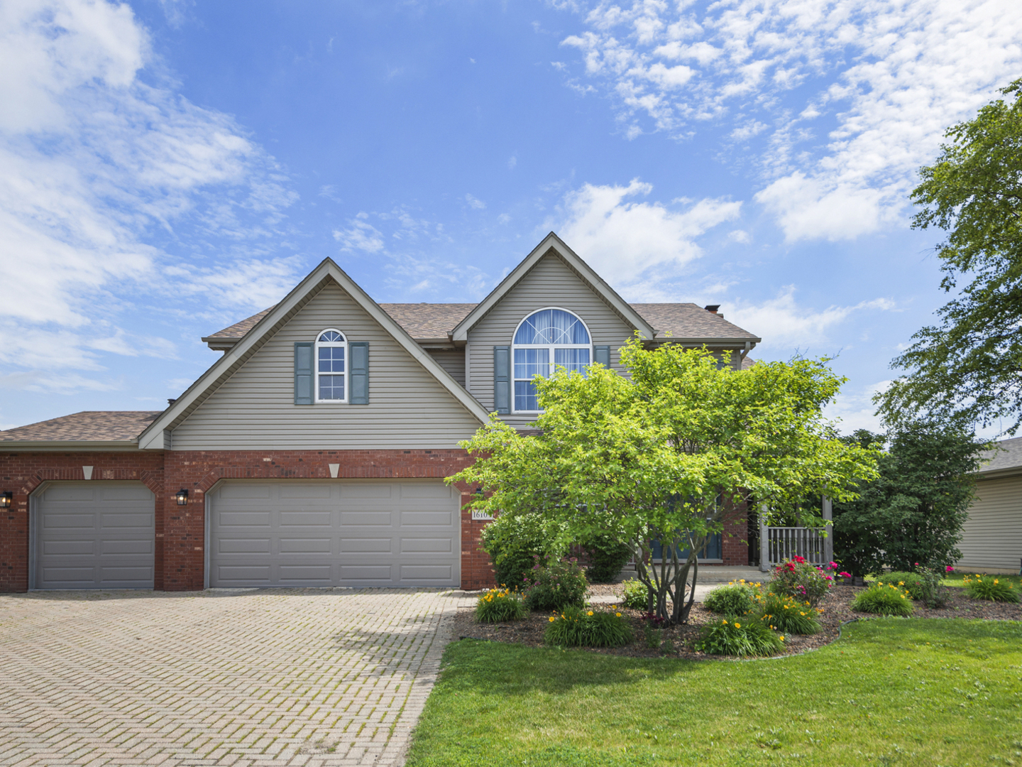 16107 Carlow Circle, Manhattan, IL 60442
