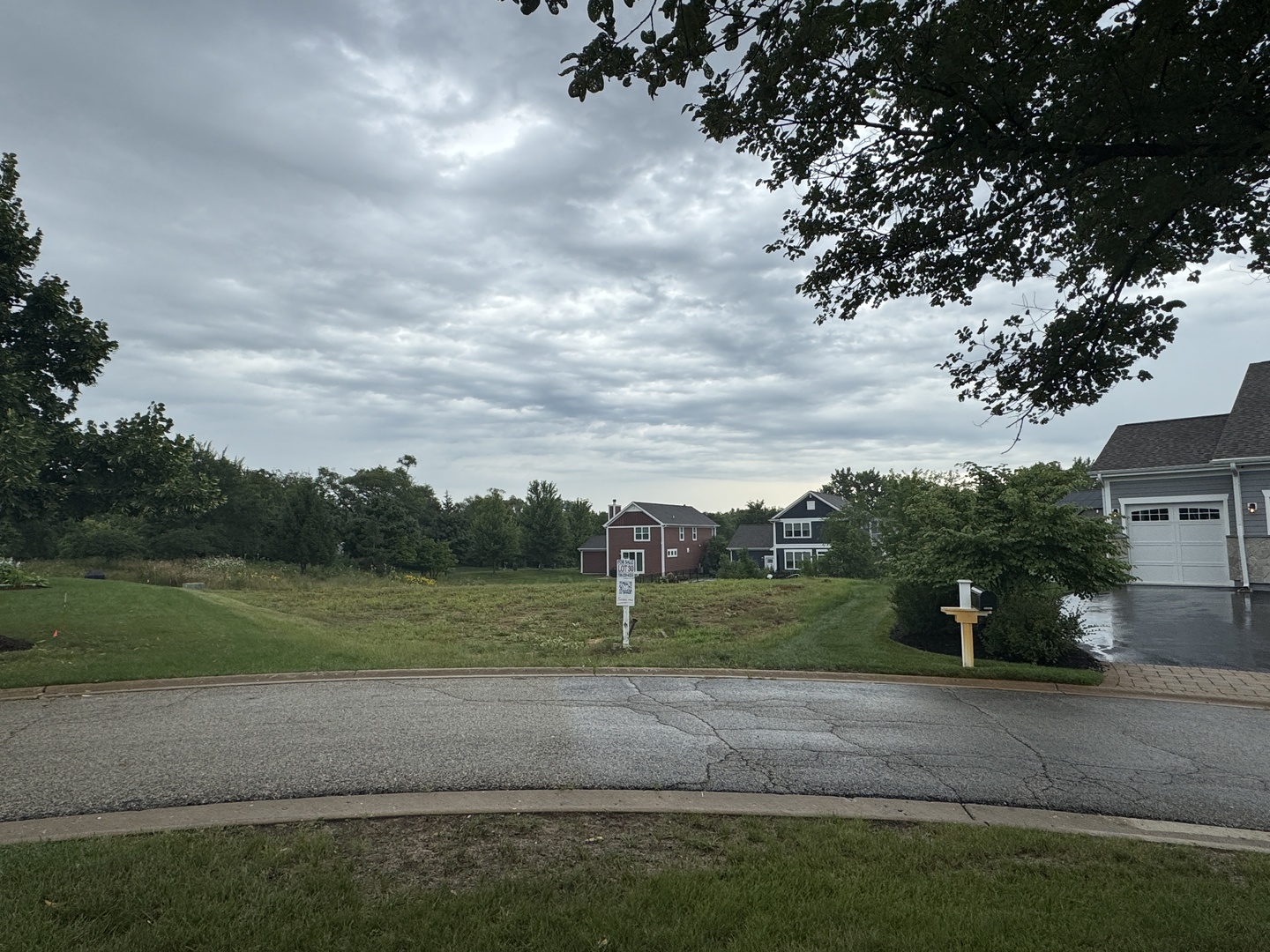 40590 N North Newport Drive, Antioch, IL 60002
