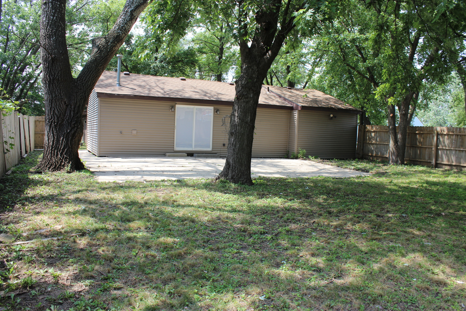 4733 W 141st Street, Crestwood, IL 60418