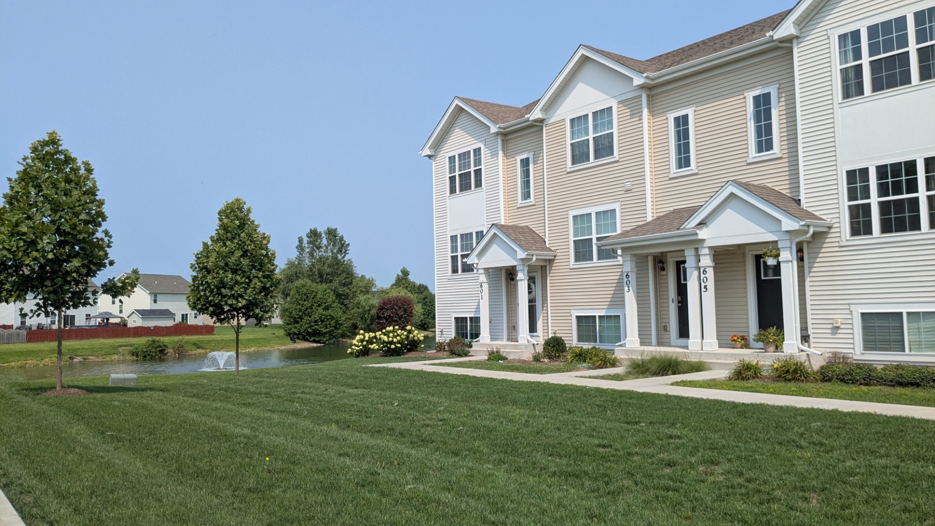 605 Berry Ridge Drive, Joliet, IL 60431