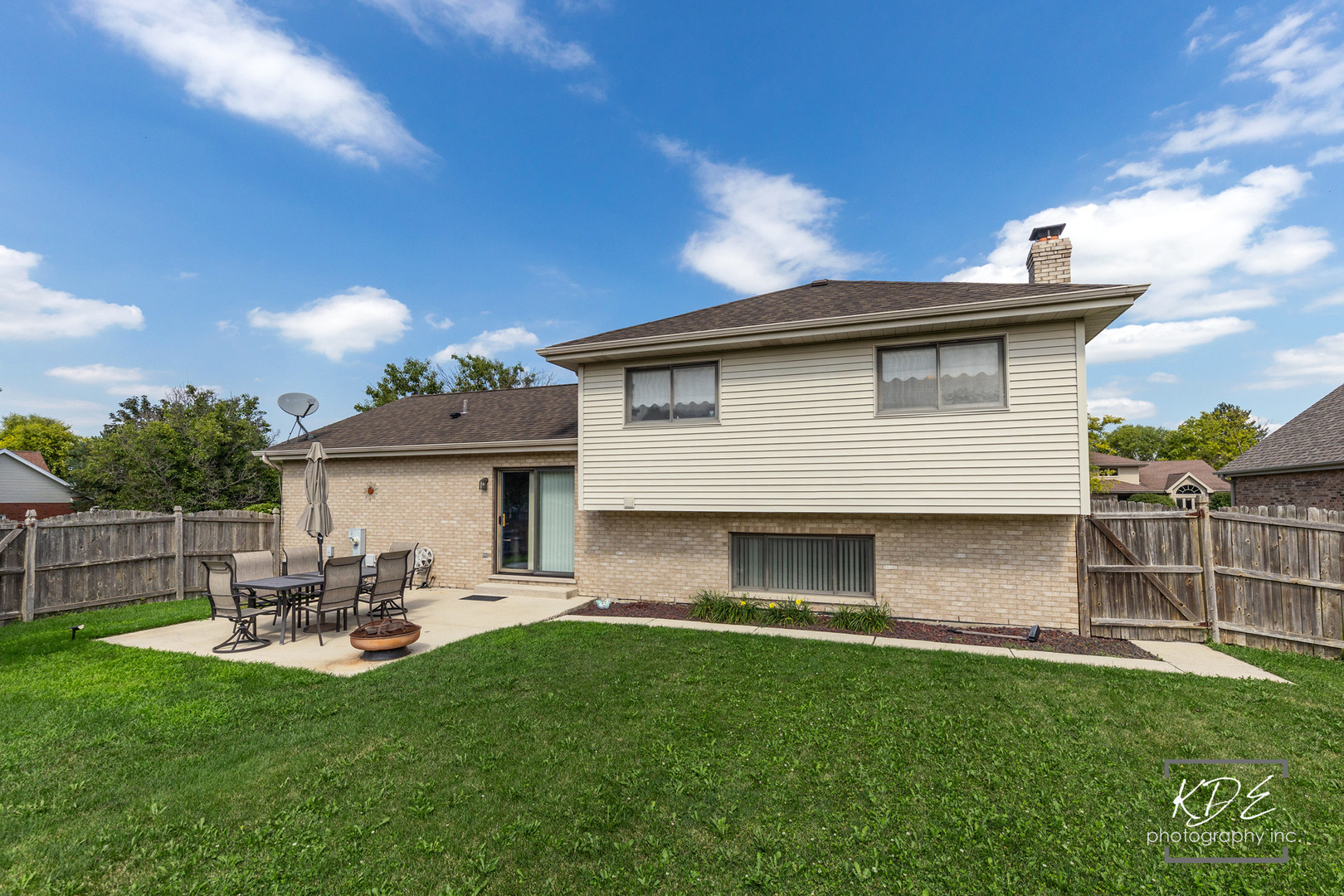 701 Bishops Gate Drive, New Lenox, IL 60451