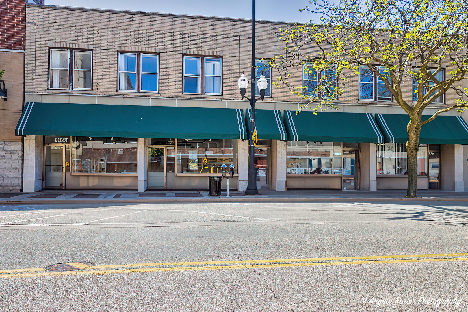 218-226 N Genesee Street, Waukegan, IL 60085