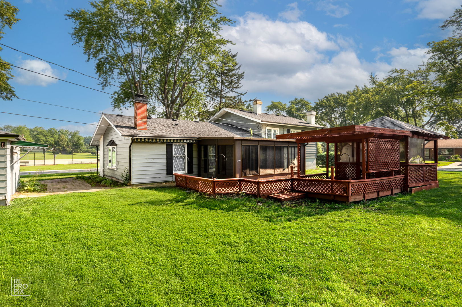 755 Flagstaff Lane, Hoffman Estates, IL 60169