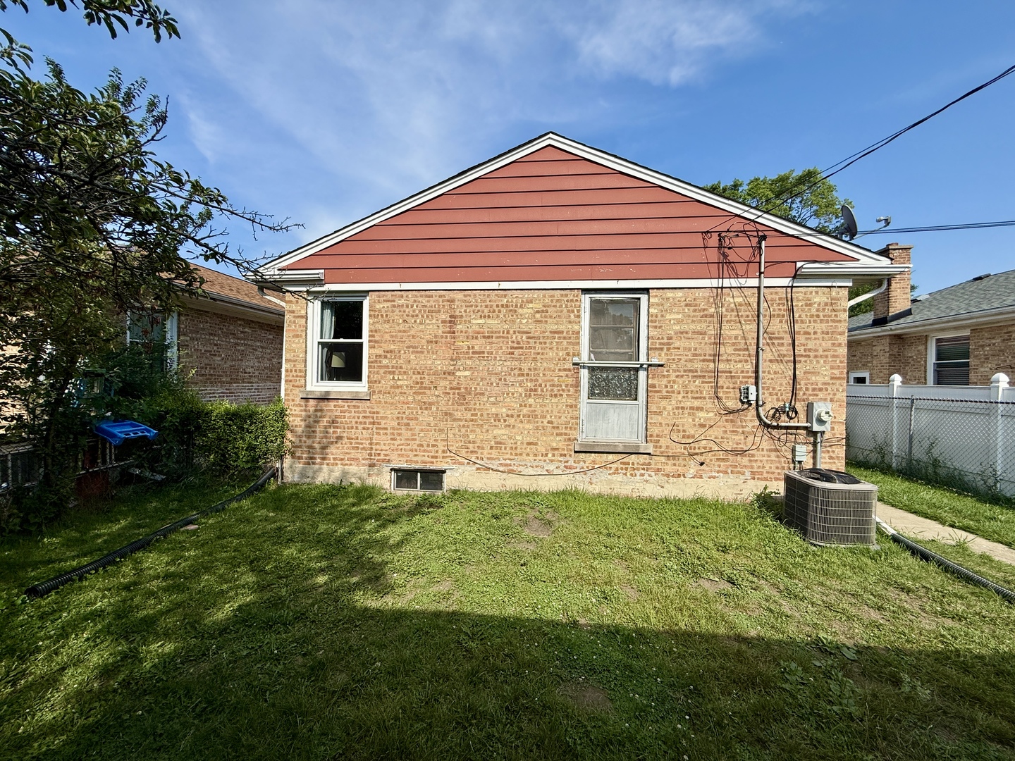 3240 Ernst Street, Franklin Park, IL 60131
