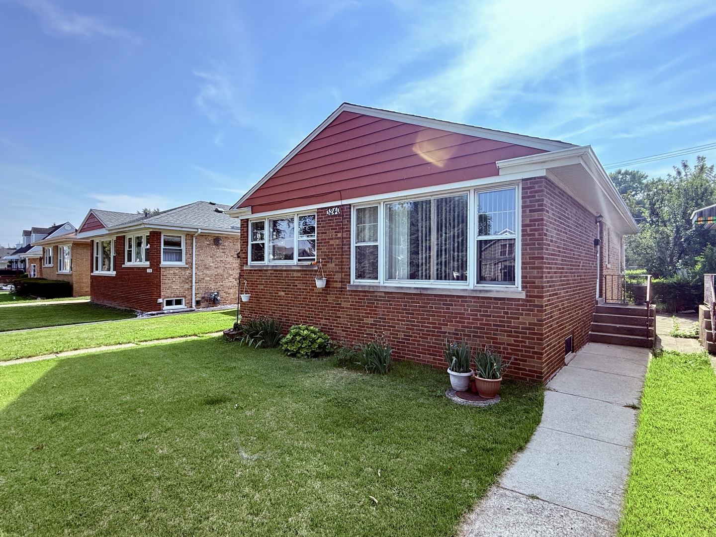 3240 Ernst Street, Franklin Park, IL 60131