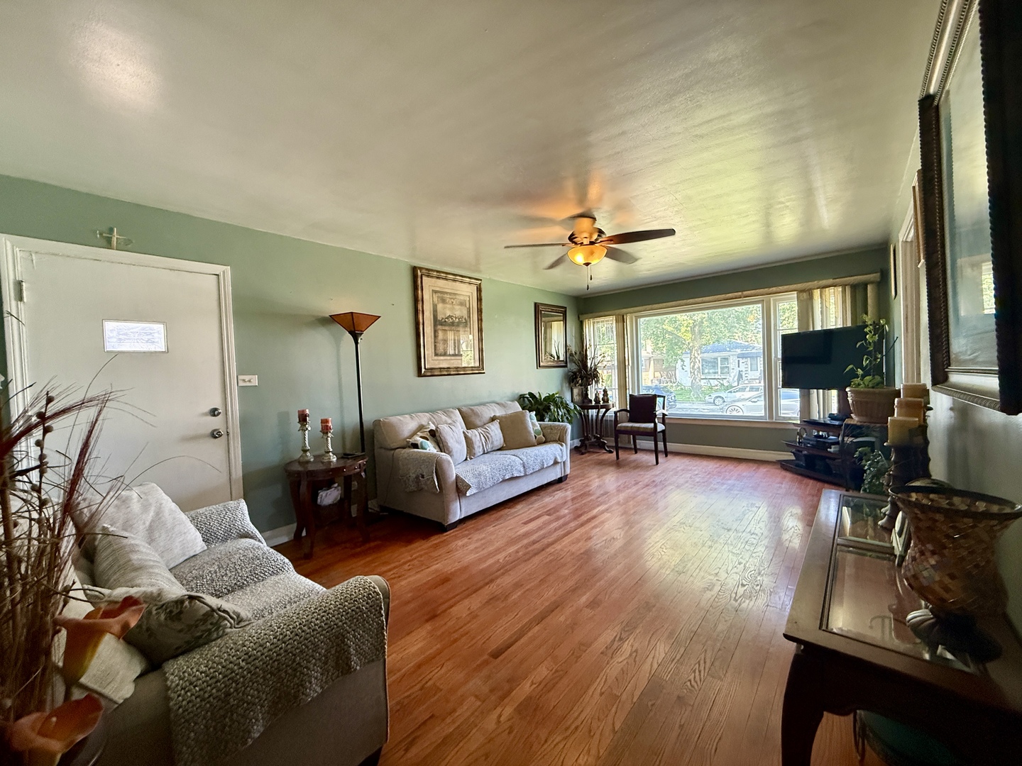 3240 Ernst Street, Franklin Park, IL 60131