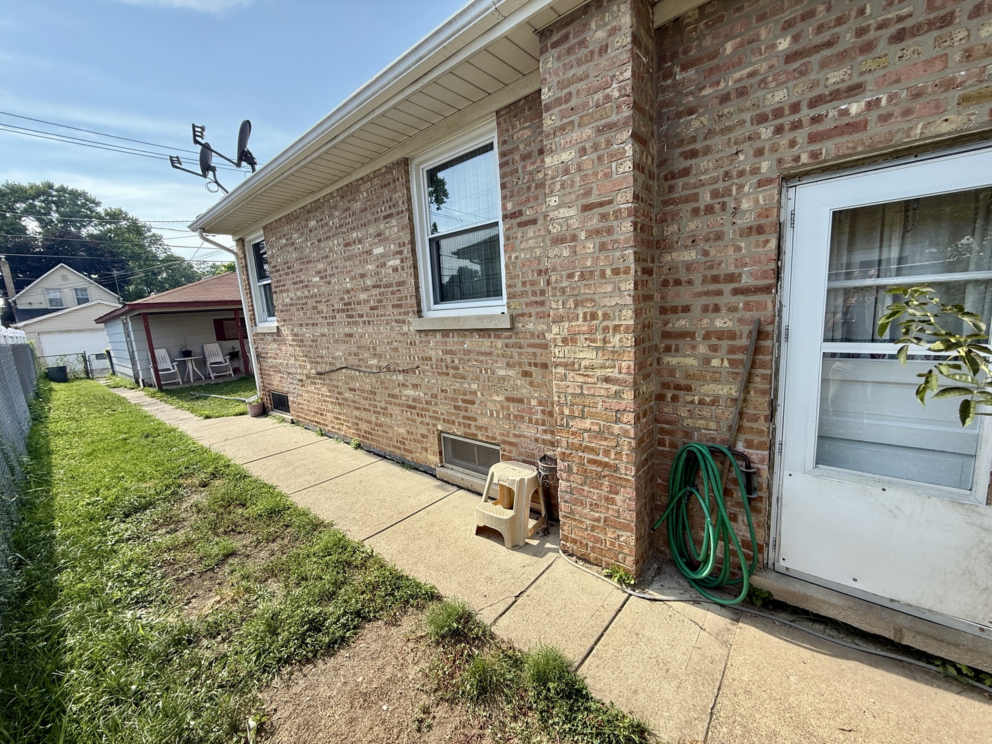 3240 Ernst Street, Franklin Park, IL 60131