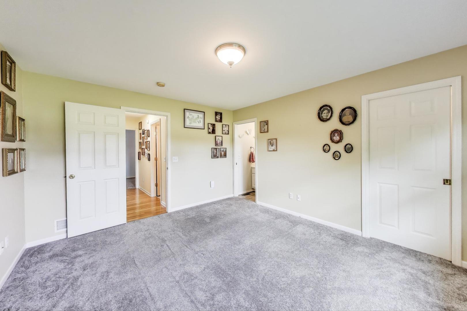 714 Whitmore Trail, McHenry, IL 60050