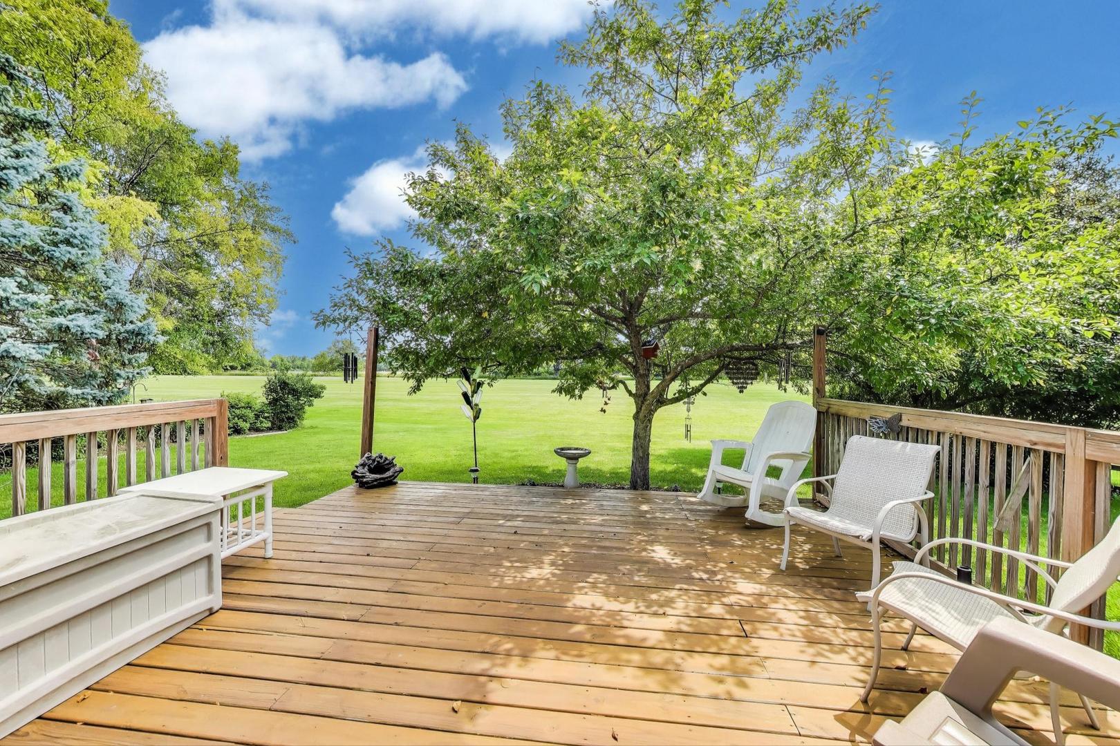 714 Whitmore Trail, McHenry, IL 60050