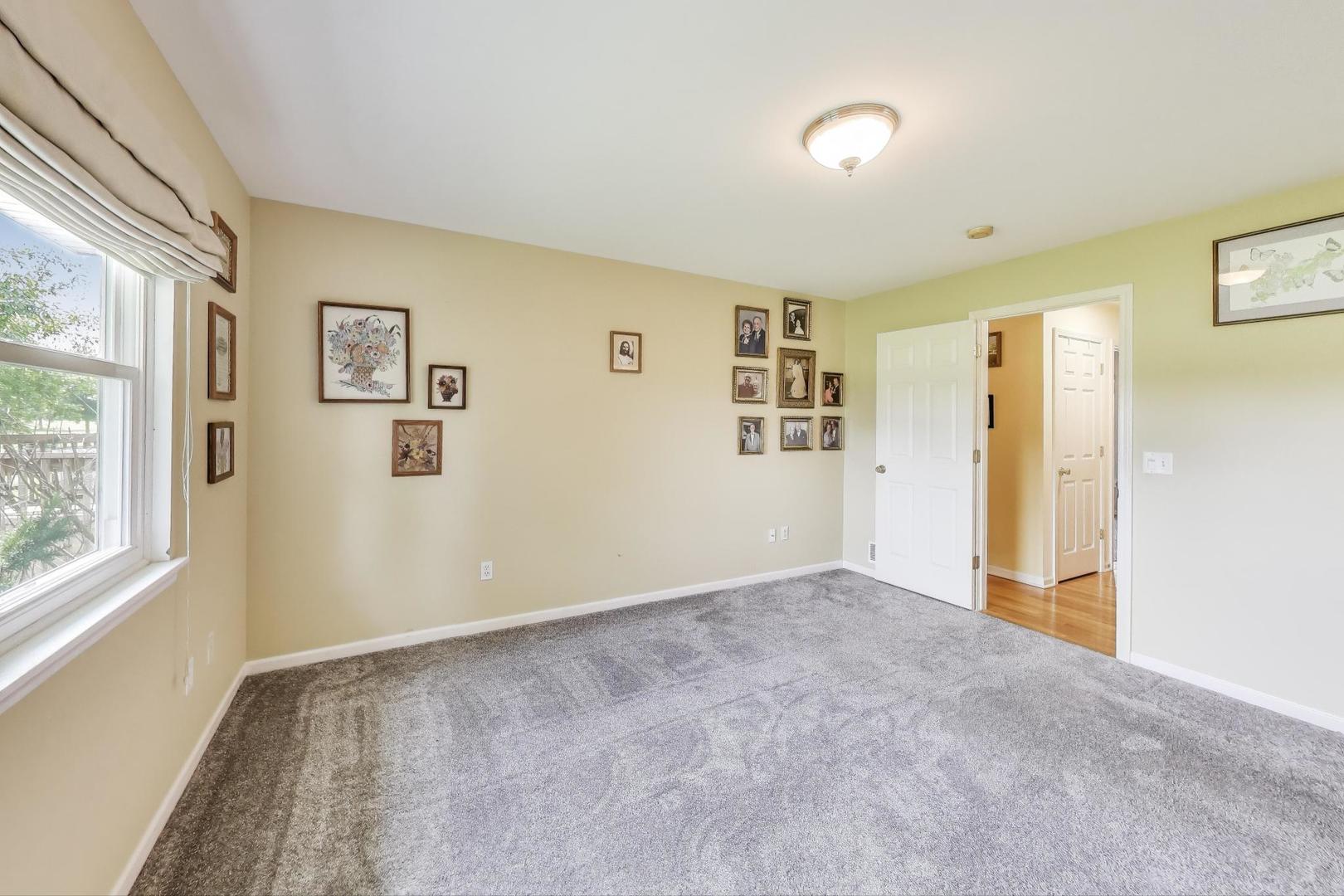 714 Whitmore Trail, McHenry, IL 60050