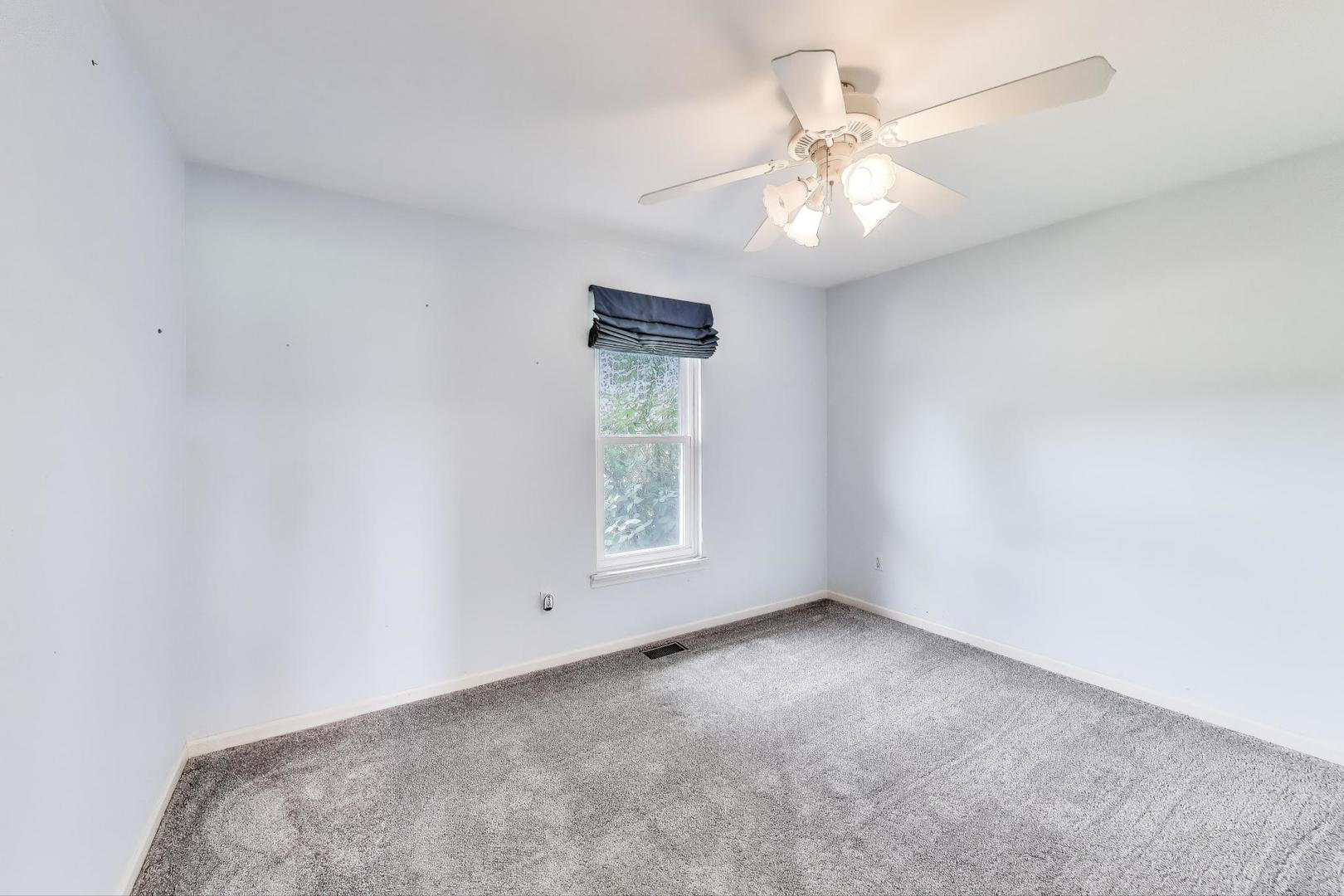 714 Whitmore Trail, McHenry, IL 60050