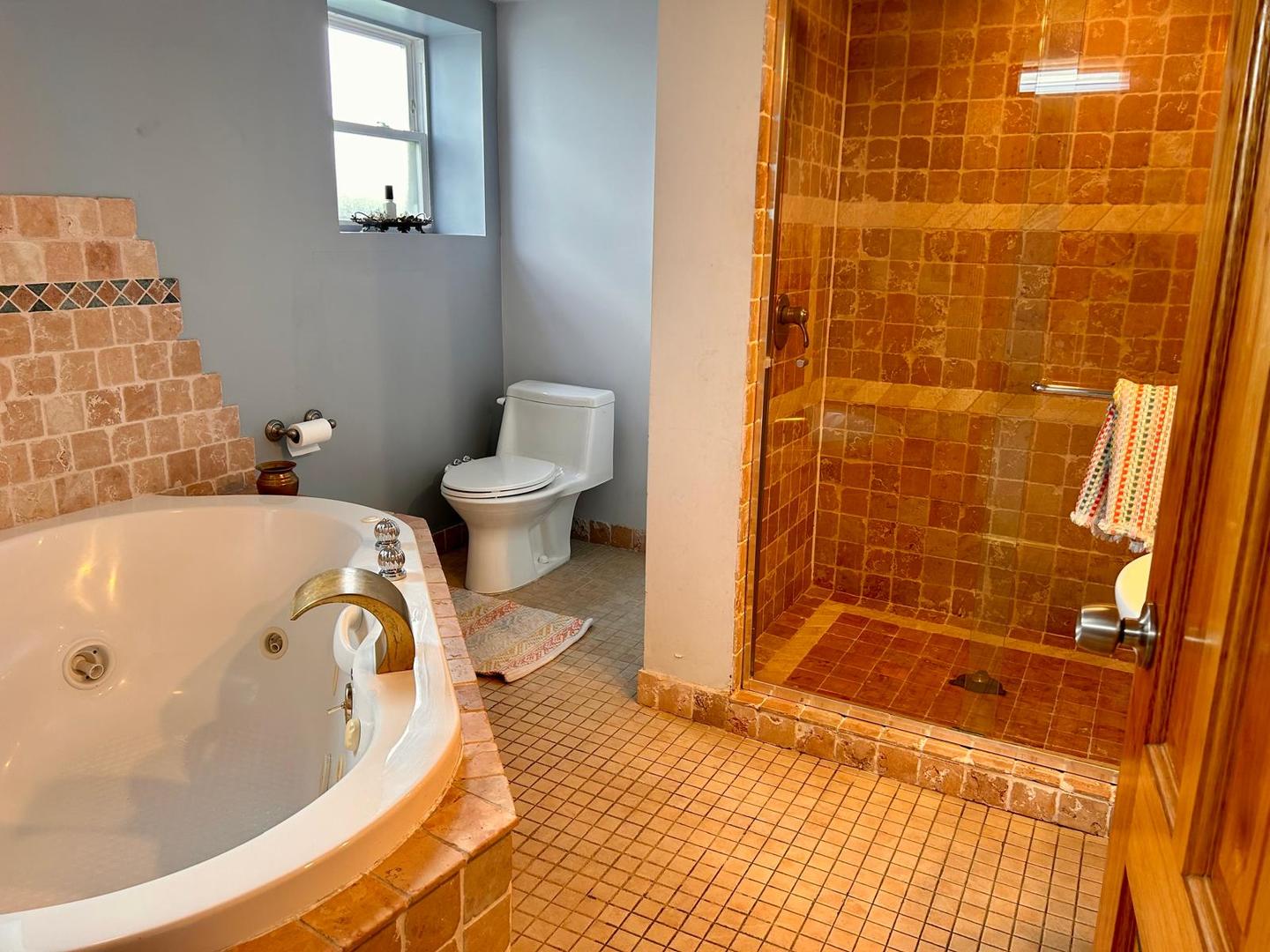 550 W Gladys Avenue, Elmhurst, IL 60126
