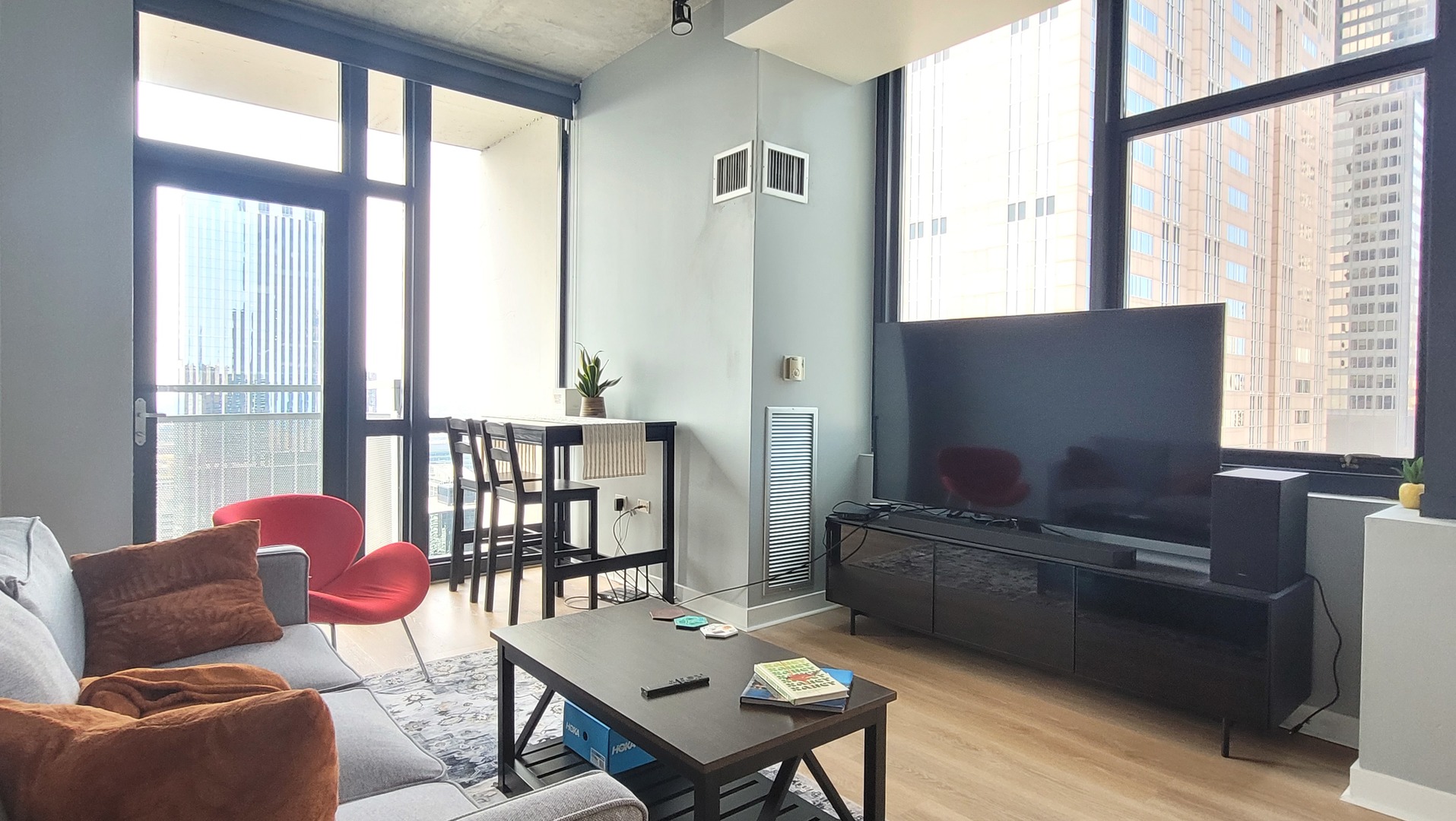 235 W Van Buren Street #4414, Chicago, IL 60607