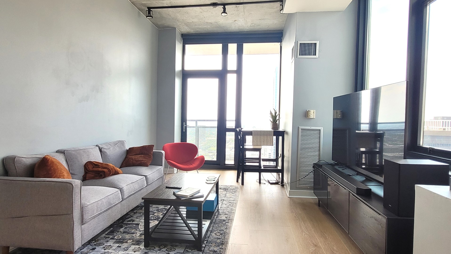 235 W Van Buren Street #4414, Chicago, IL 60607