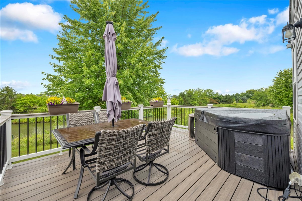 4822 W Millbrook Circle, Yorkville, IL 60560