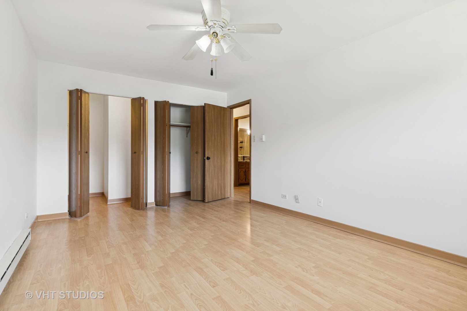 132 Willows Edge Court #A, Willow Springs, IL 60480