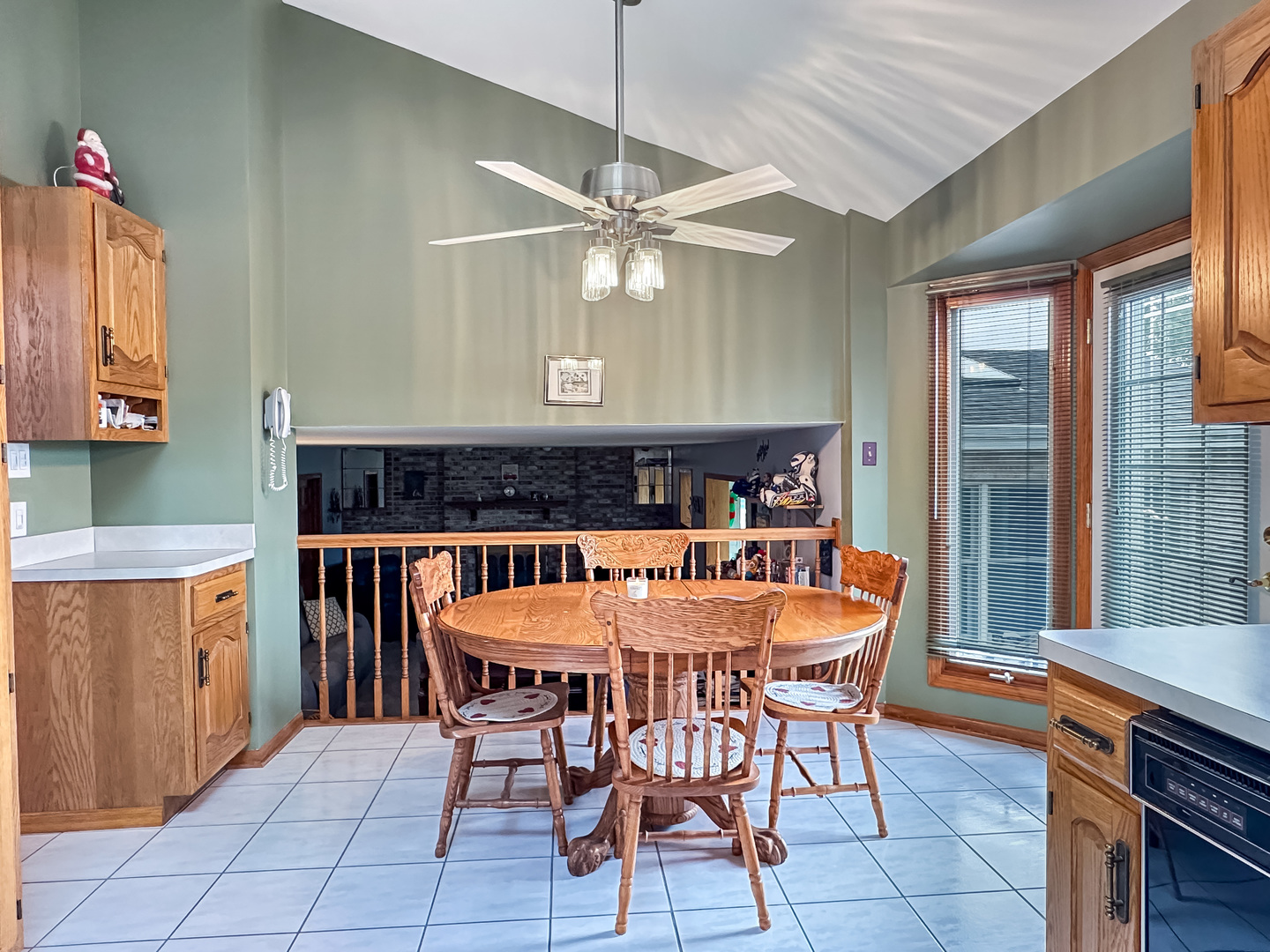 16212 Hamilton Avenue, Tinley Park, IL 60477