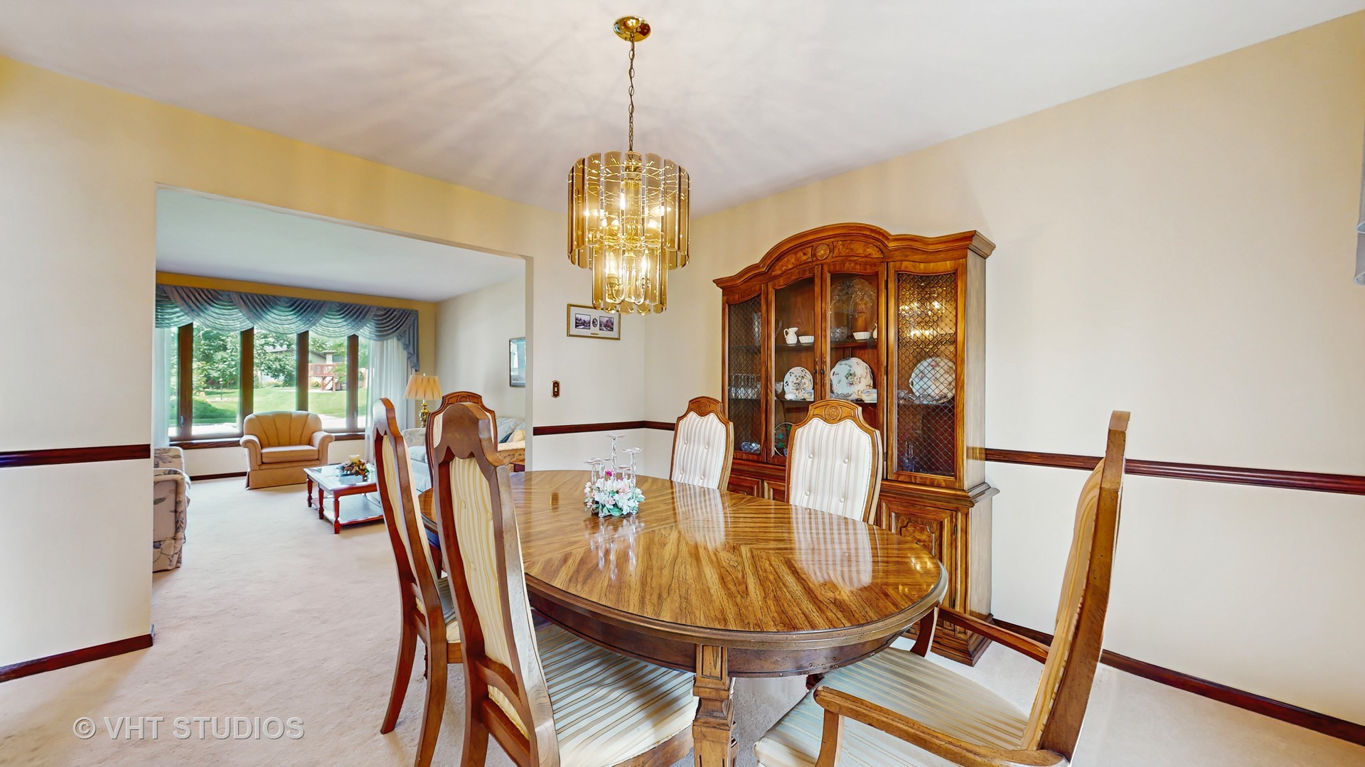 315 Ashwood Drive, Schaumburg, IL 60193