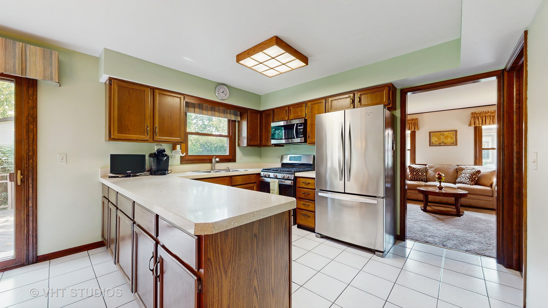 315 Ashwood Drive, Schaumburg, IL 60193