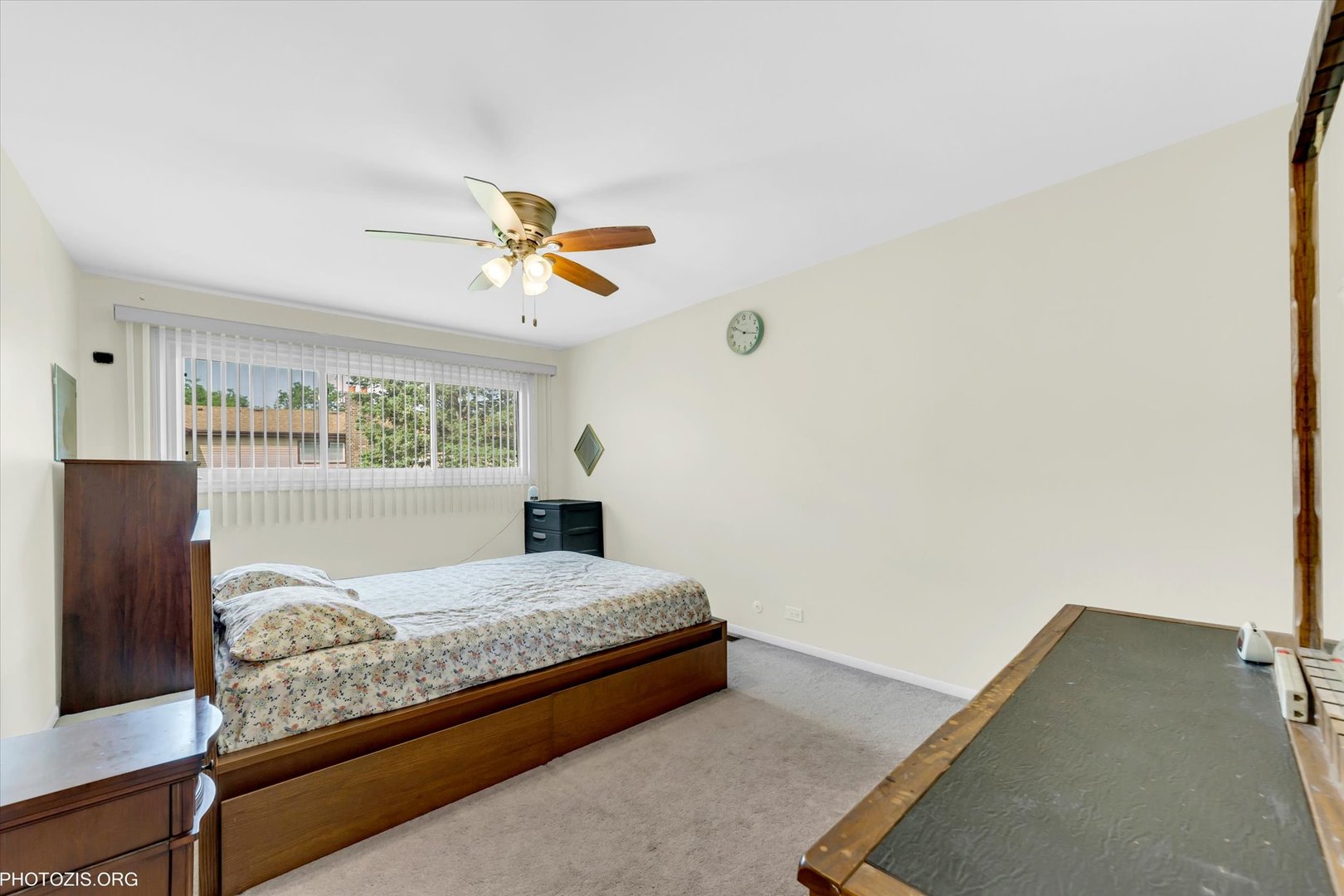 1330 S MALLARD Lane, Mount Prospect, IL 60056