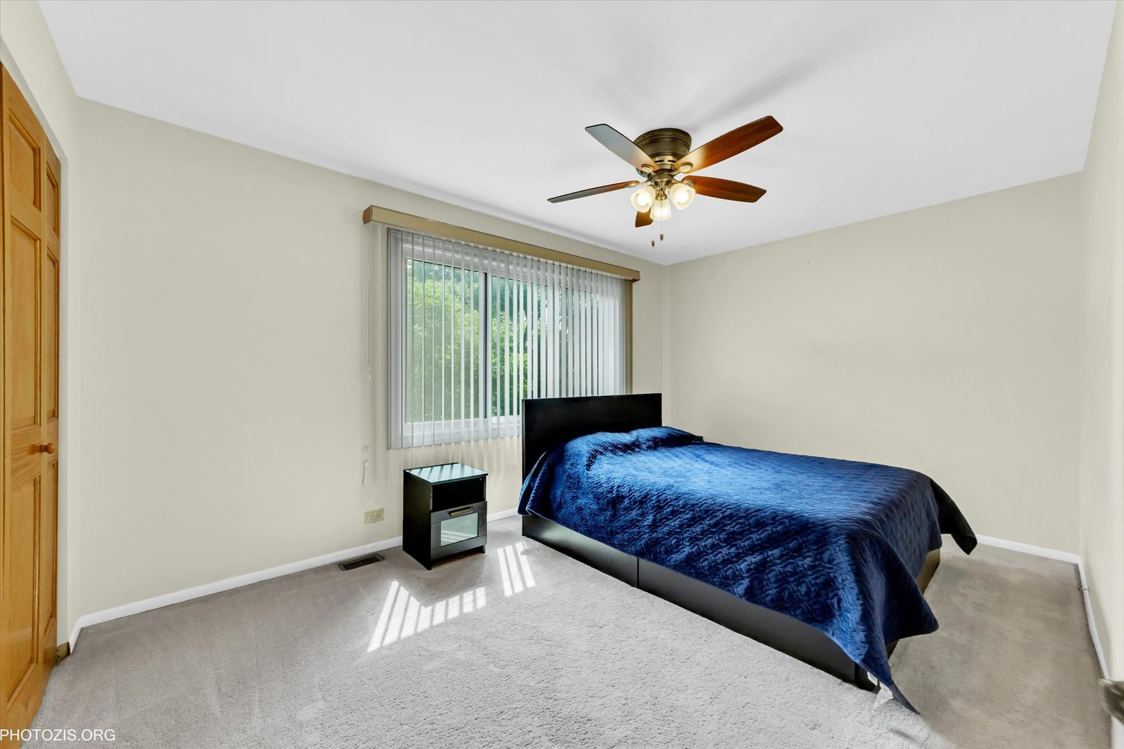 1330 S MALLARD Lane, Mount Prospect, IL 60056