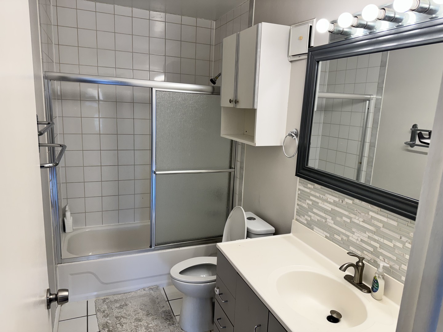 614 Tralee Court #2C, Schaumburg, IL 60193