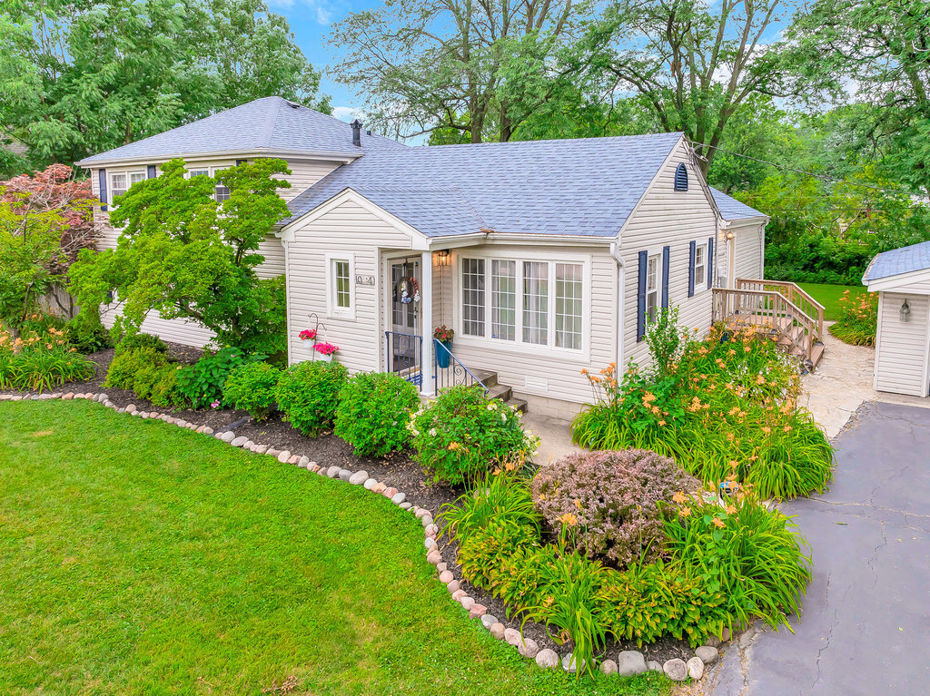 10114 S 81st Court, Palos Hills, IL 60465
