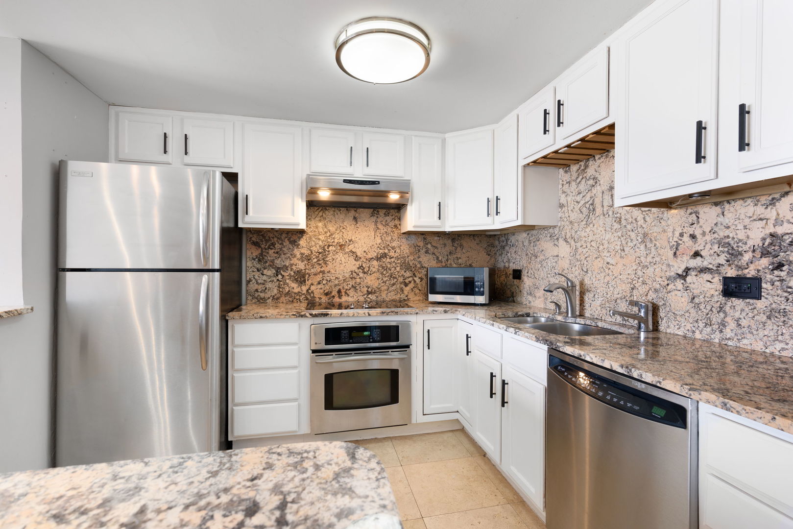 2015 S Finley Road #908, Lombard, IL 60148