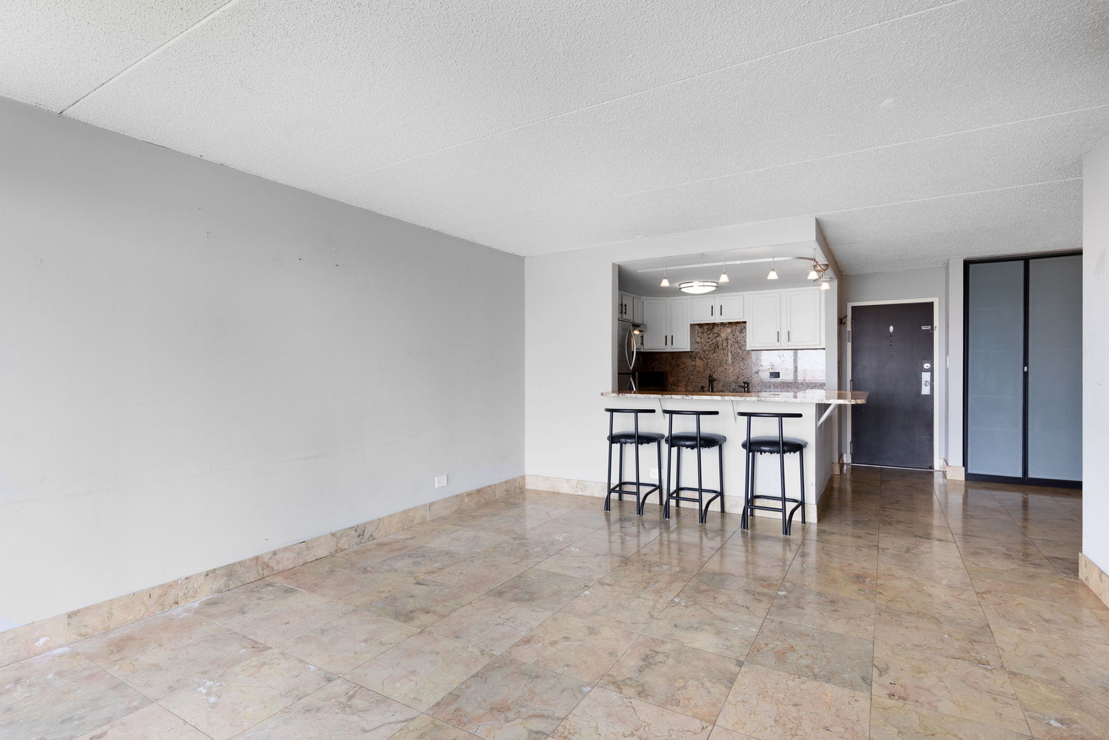 2015 S Finley Road #908, Lombard, IL 60148