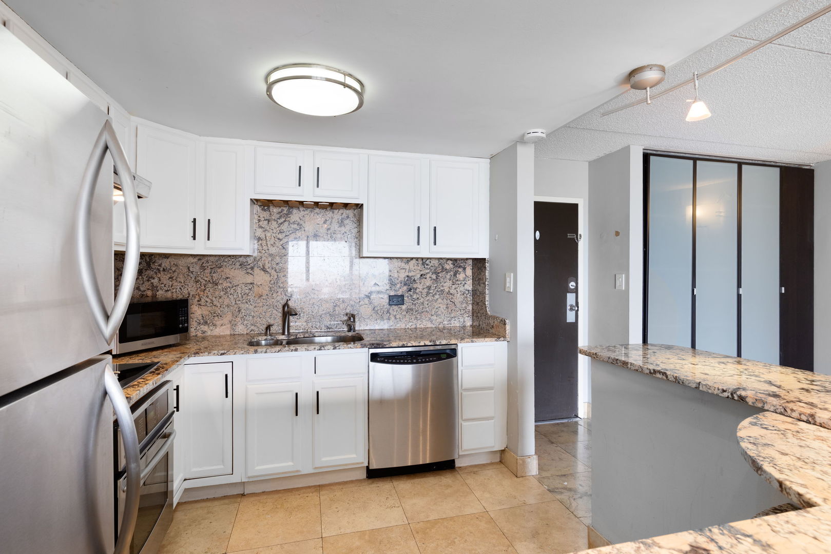 2015 S Finley Road #908, Lombard, IL 60148