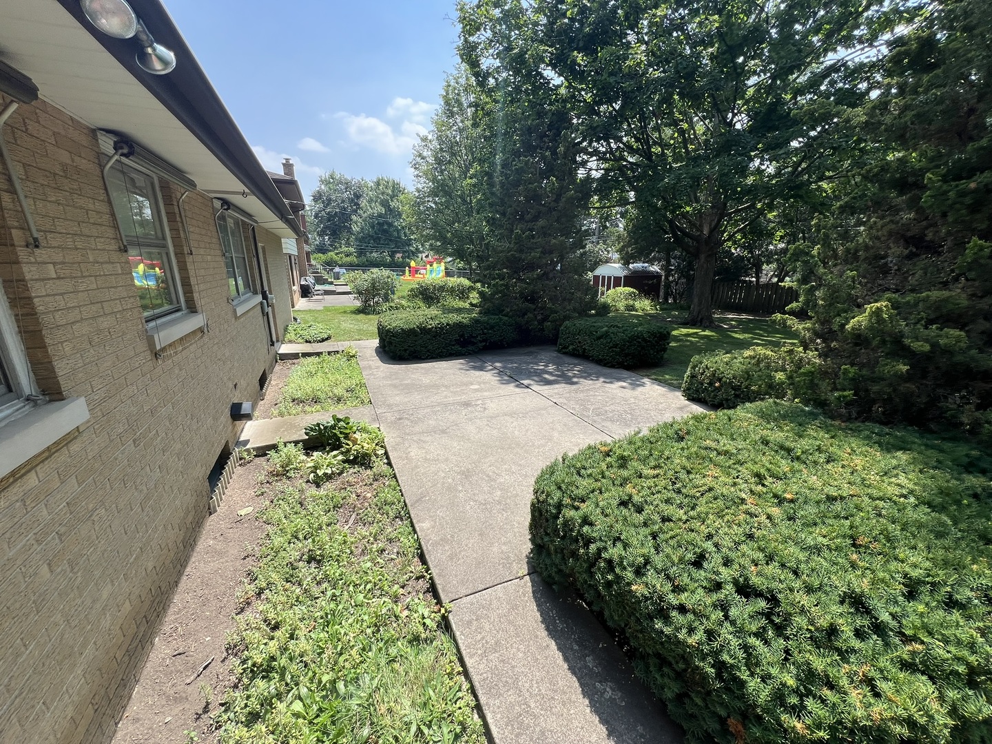 880 S Washington Street, Elmhurst, IL 60126