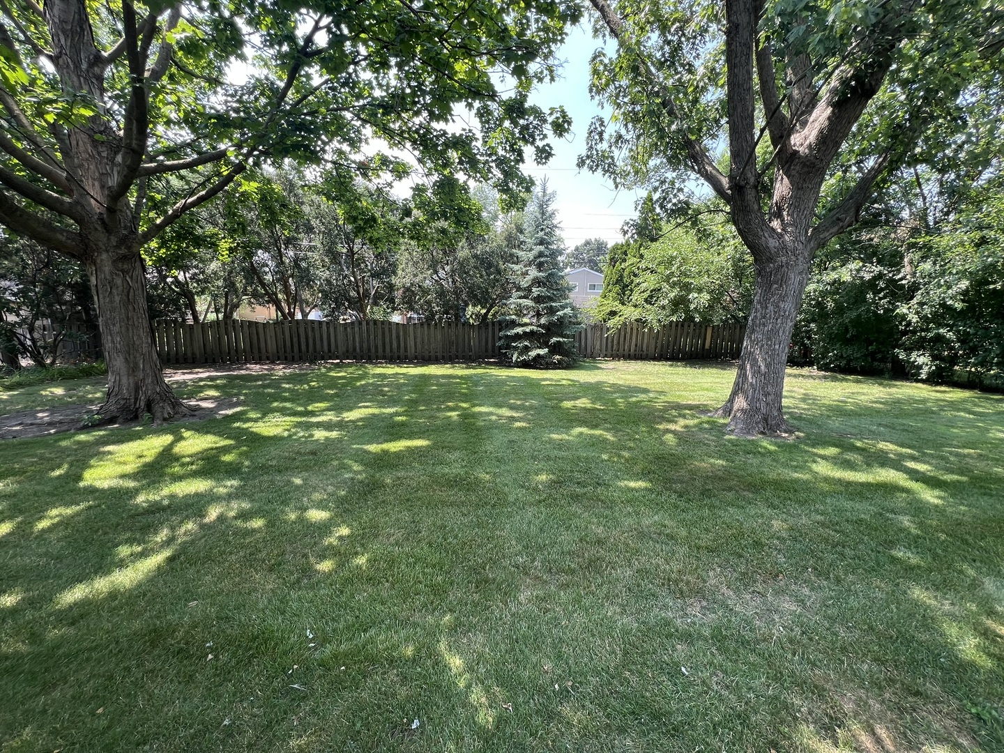 880 S Washington Street, Elmhurst, IL 60126