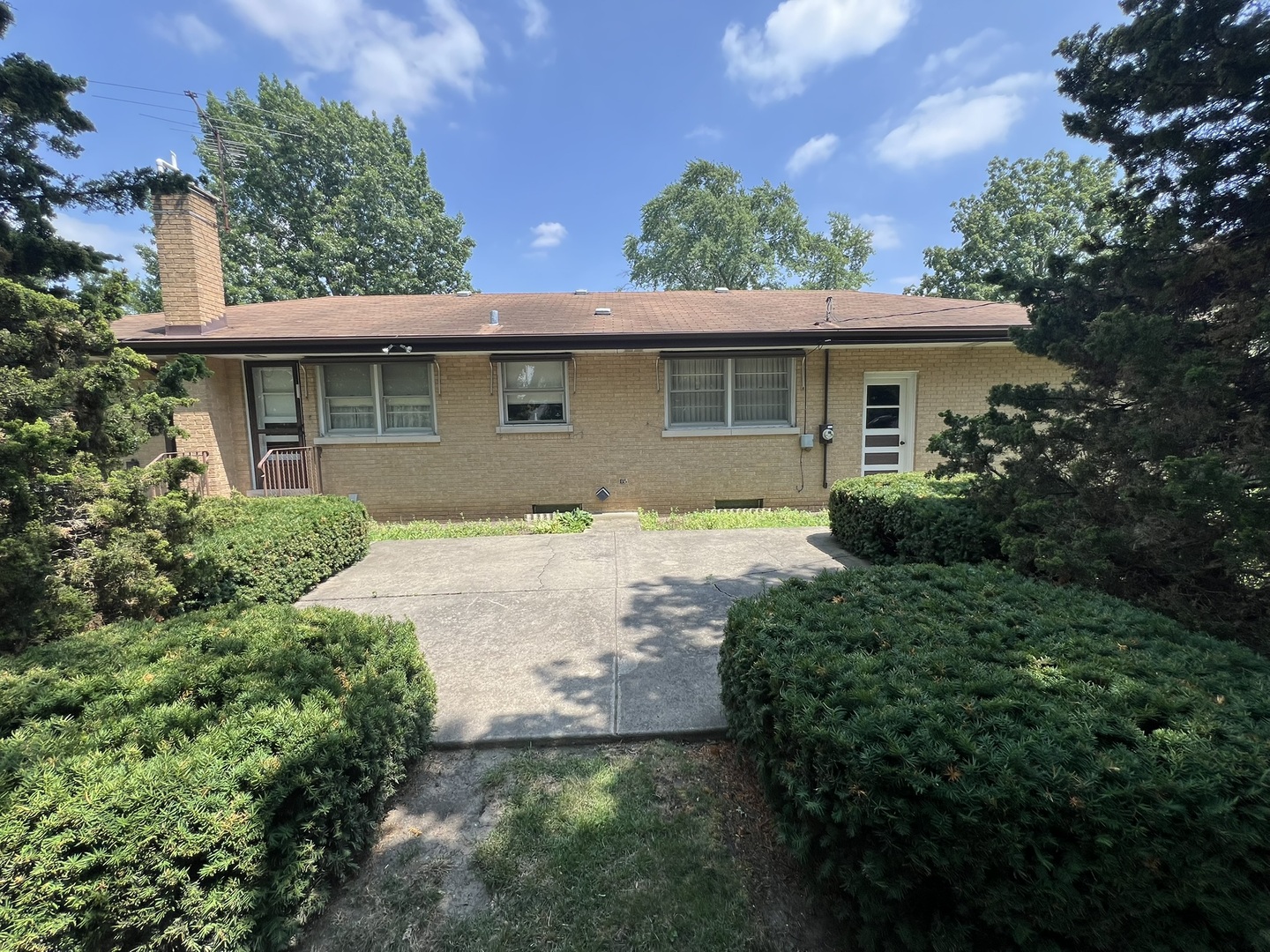 880 S Washington Street, Elmhurst, IL 60126