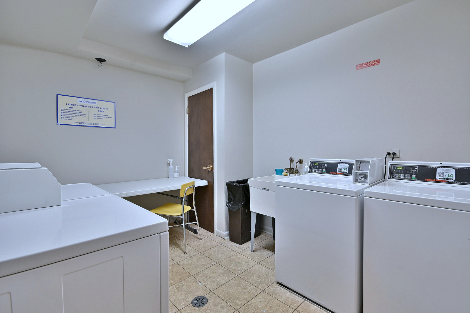 2149 Country Club Drive #13, Woodridge, IL 60517