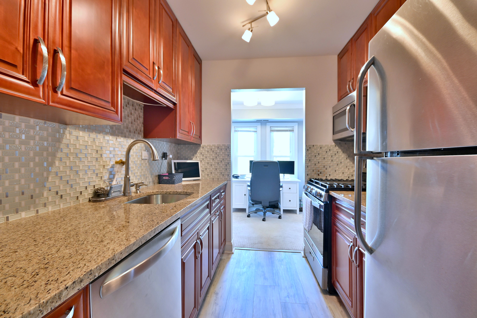 2149 Country Club Drive #13, Woodridge, IL 60517
