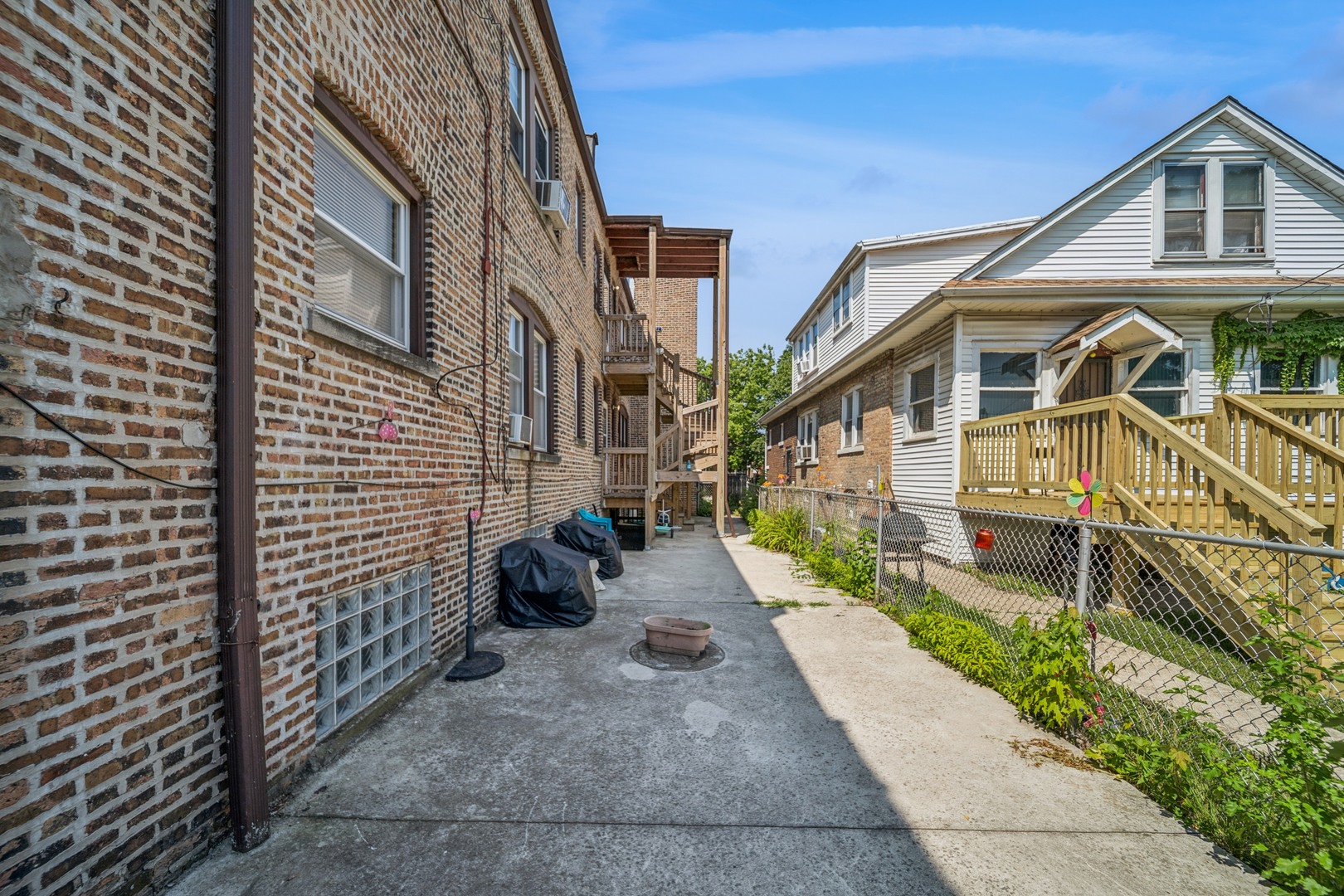 8557 S Justine Street, Chicago, IL 60620