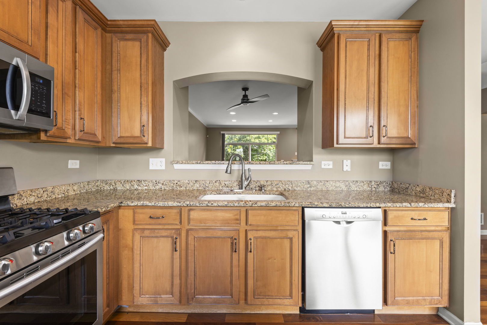 3427 Bradbury Circle, Aurora, IL 60504