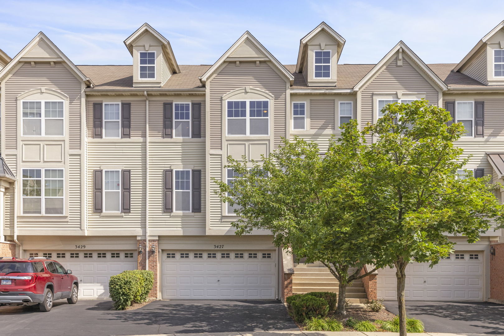 3427 Bradbury Circle, Aurora, IL 60504