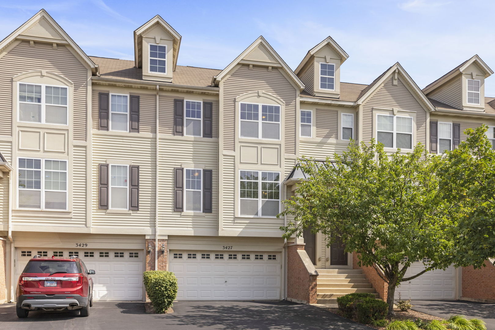 3427 Bradbury Circle, Aurora, IL 60504
