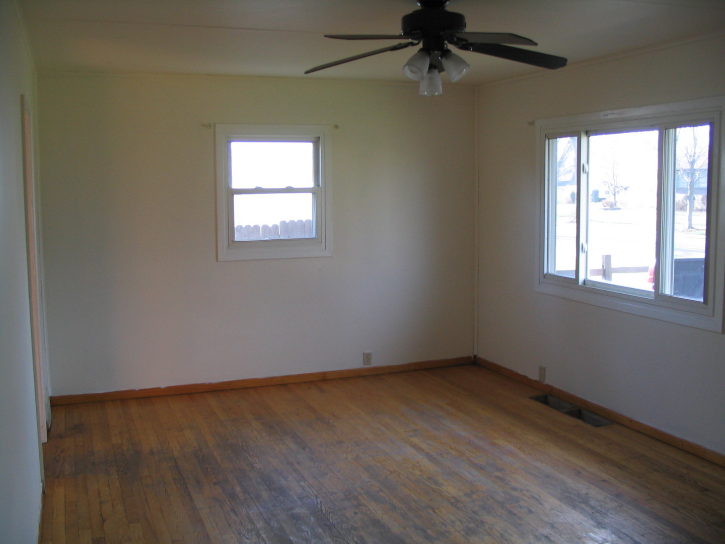 16 S William Street, Joliet, IL 60436