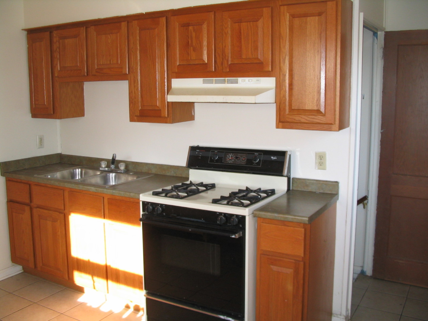 16 S William Street, Joliet, IL 60436