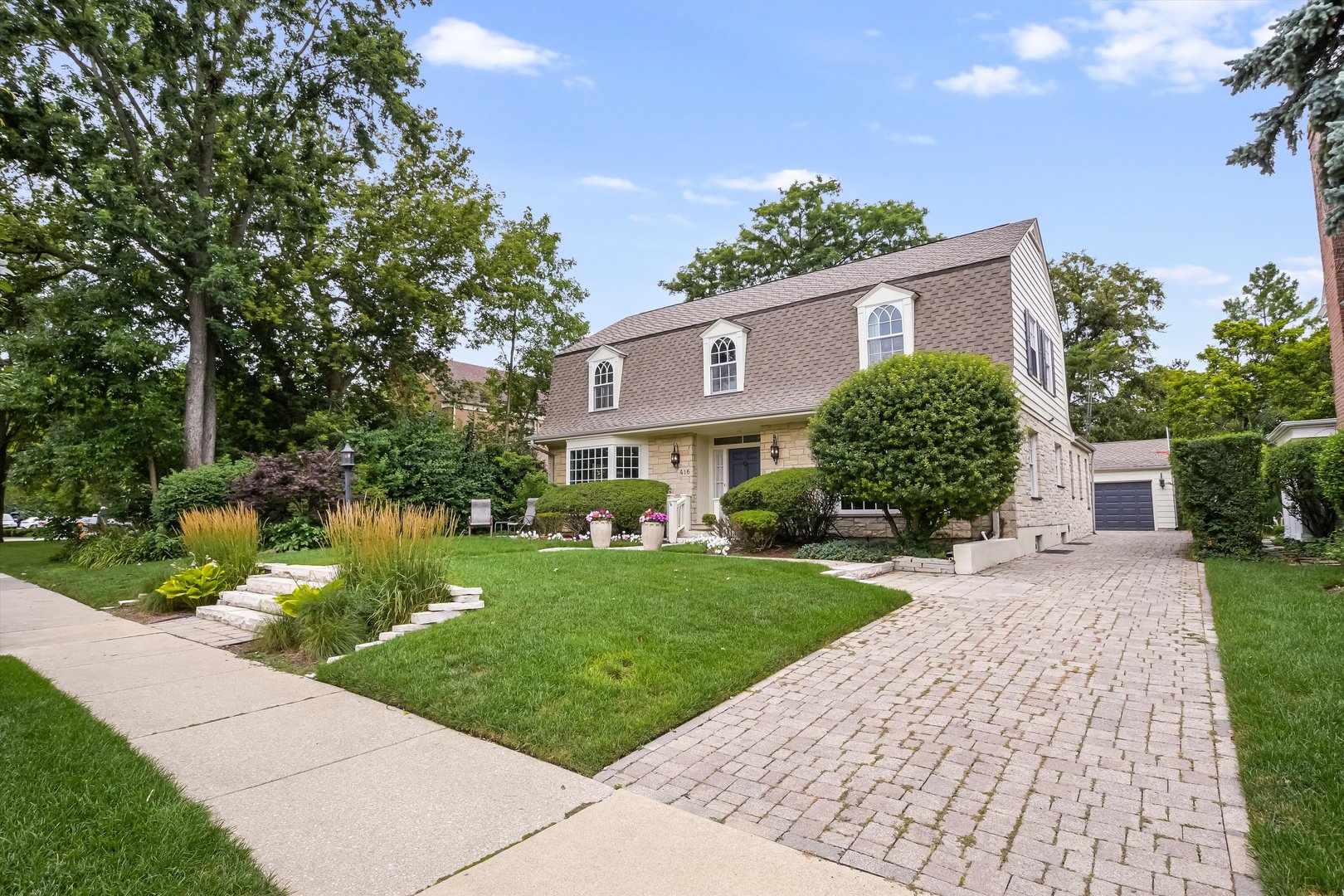 416 W Cuttriss Street, Park Ridge, IL 60068