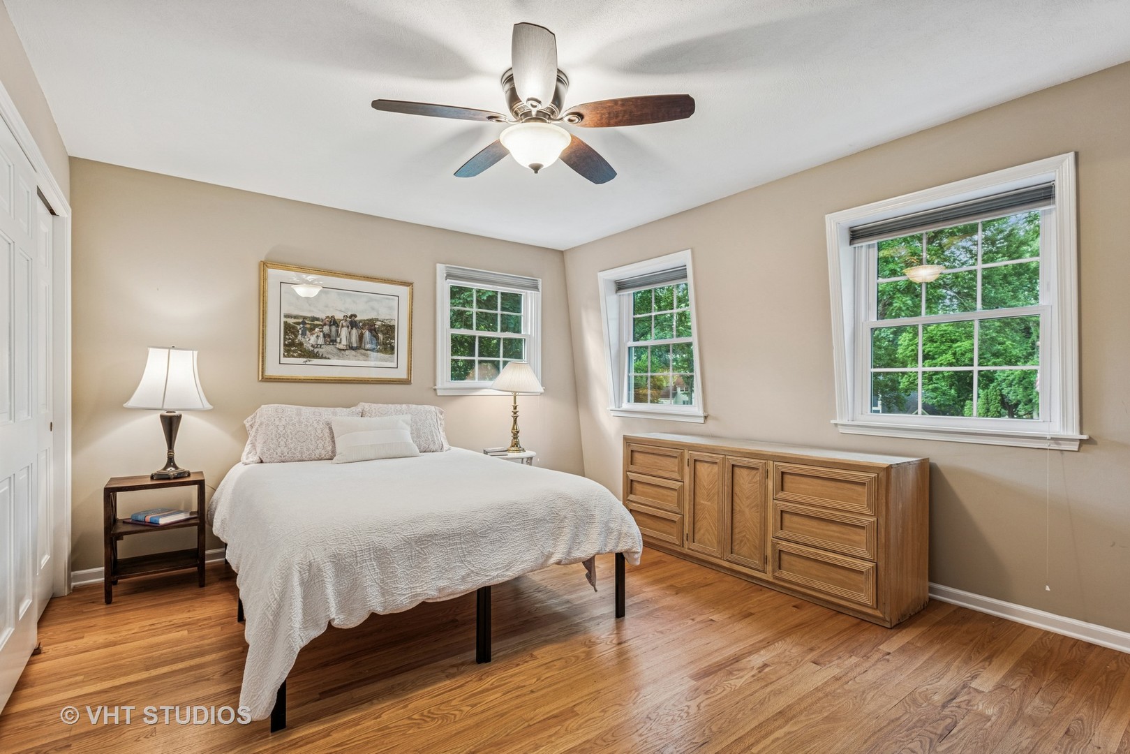2S560 Seneca Drive, Wheaton, IL 60189