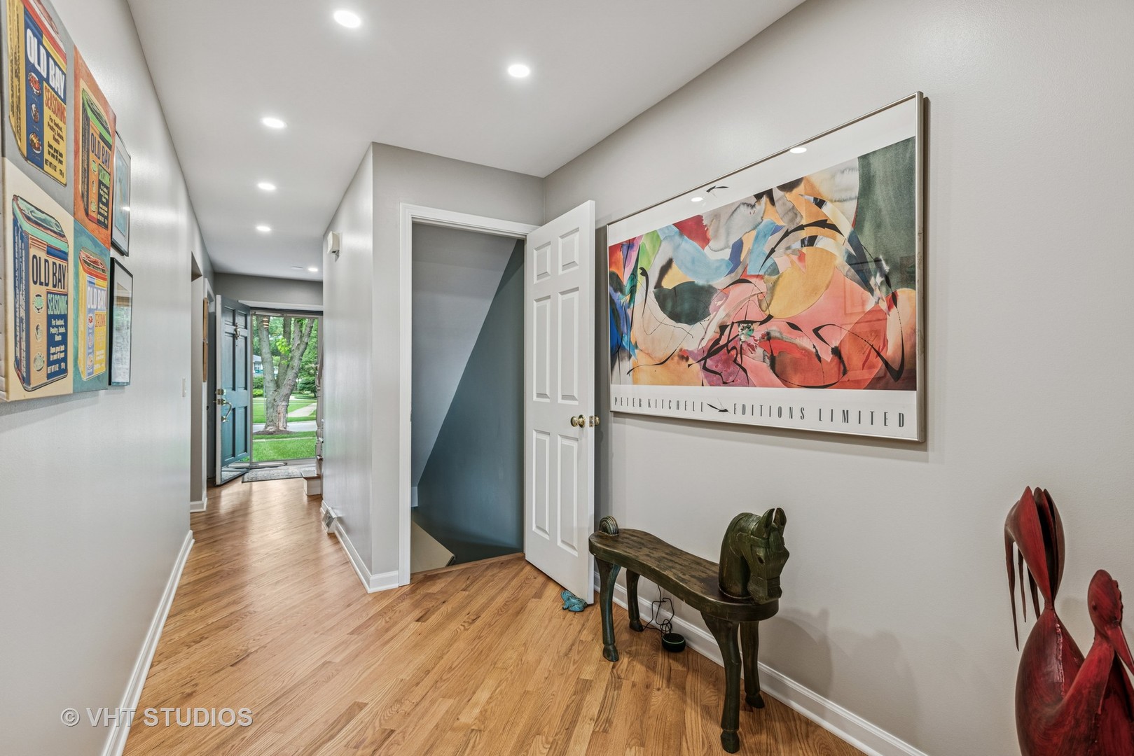 2S560 Seneca Drive, Wheaton, IL 60189