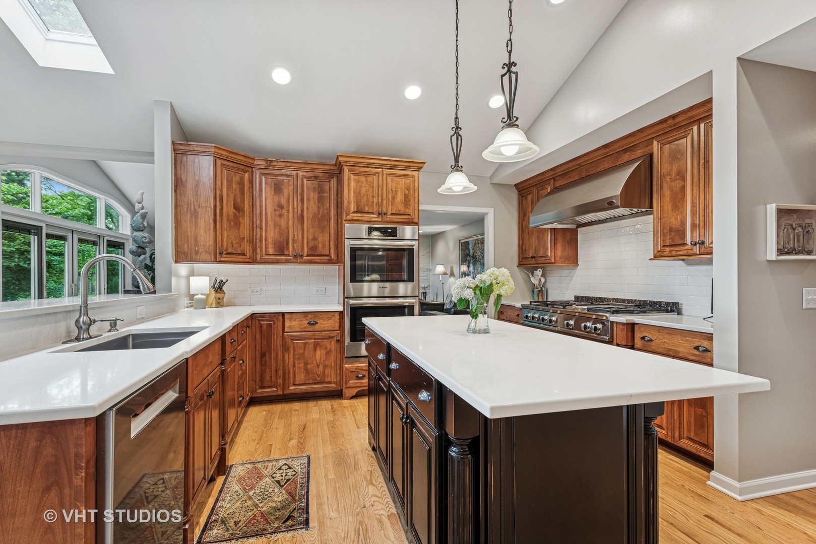 2S560 Seneca Drive, Wheaton, IL 60189